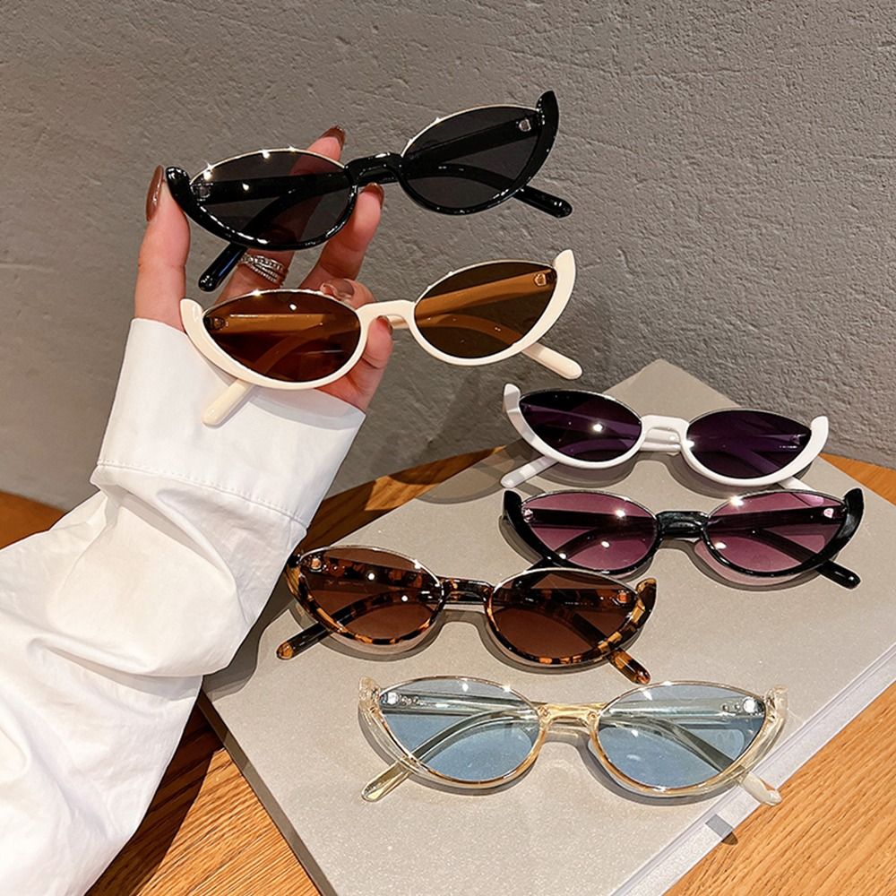 Óculos de Sol Vintage Pequenos - Sunglasses Cat Eye avaliação e preço